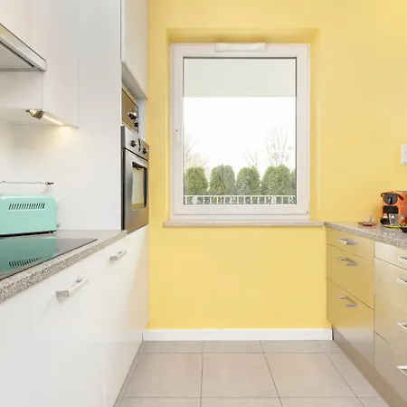 Pastel & Cozy With A Spacious Terrace In By Renters *