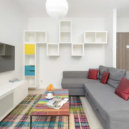 Pastel & Cozy With A Spacious Terrace In By Renters * Gdansk