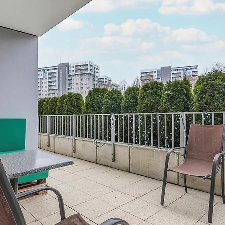 Apartment Pastel & Cozy With A Spacious Terrace In By Renters